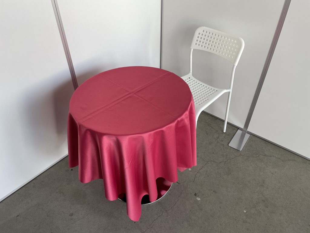 スタッキングチェア(白・プラスチック) ブログ