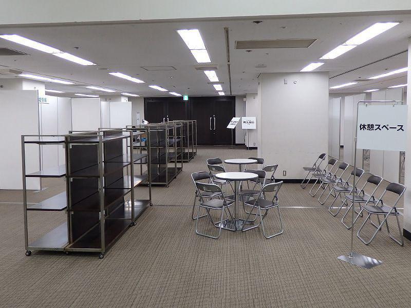 展示会 オープンラック準備風景