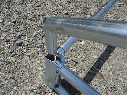 テントの組み方6 差し込み口1