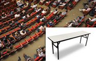 学会聴衆者の為に会議用ホワイトテーブルを使用