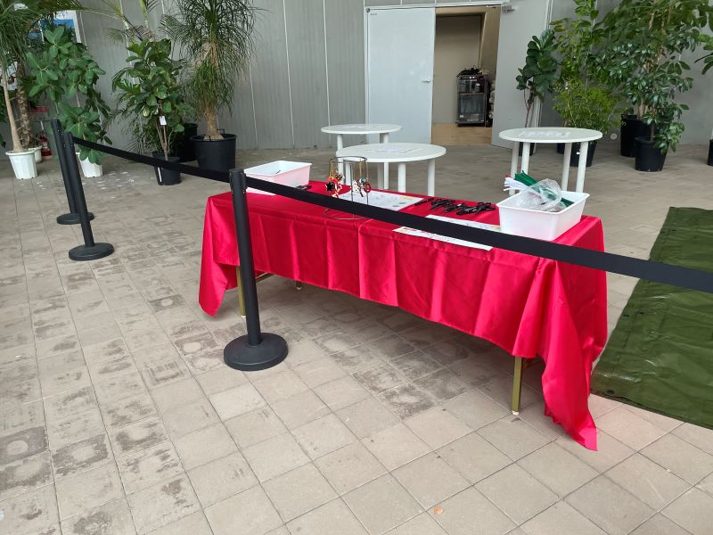 黒ベルトインポールの使用例