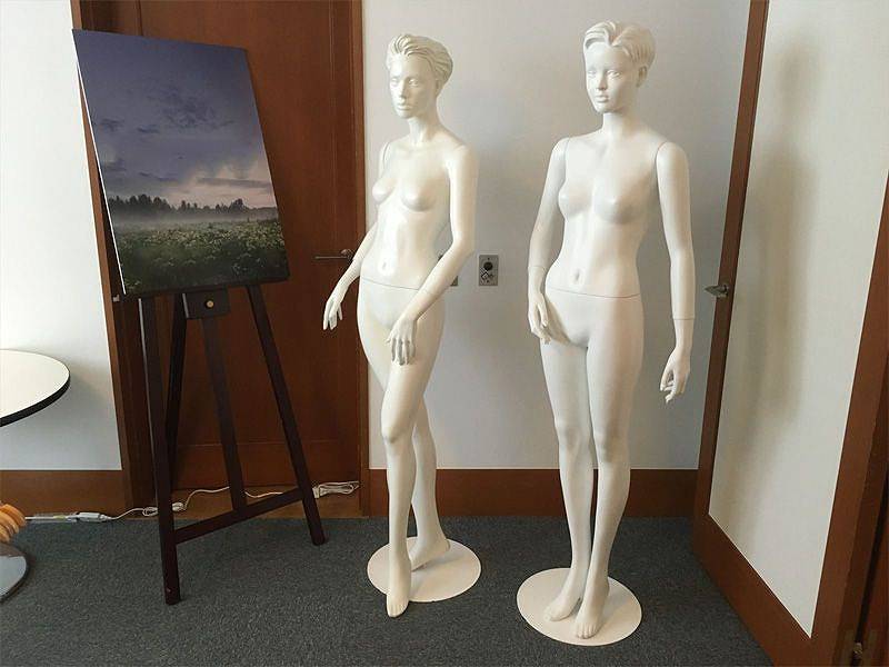 展示会 マネキン使用風景