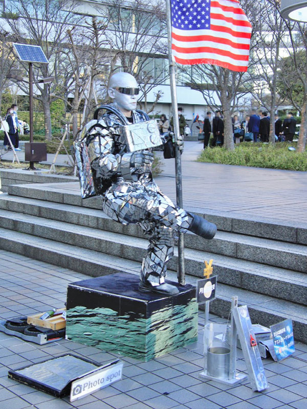 観客とアストロノーツ