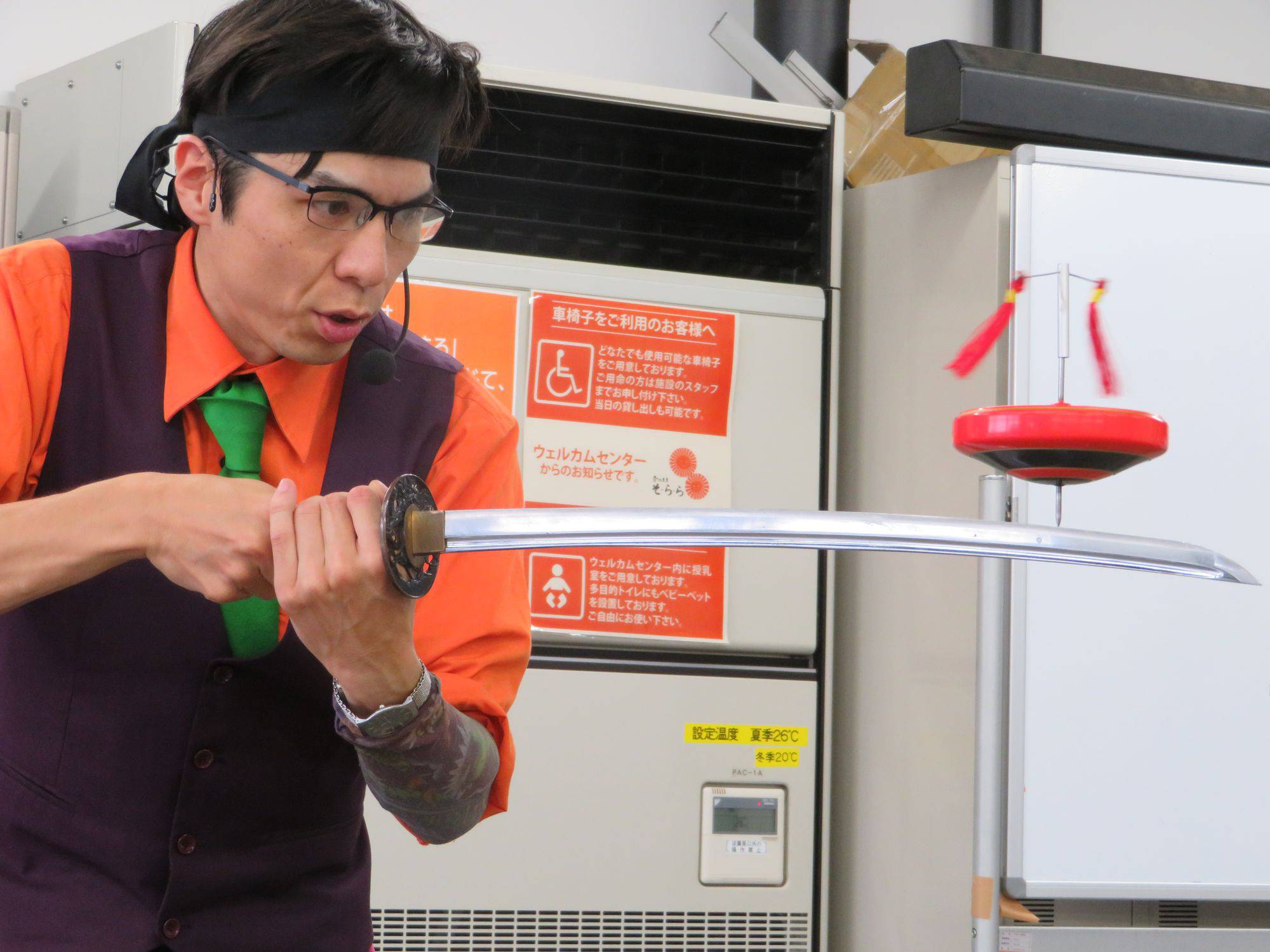 刀に乗せてコマ回し2