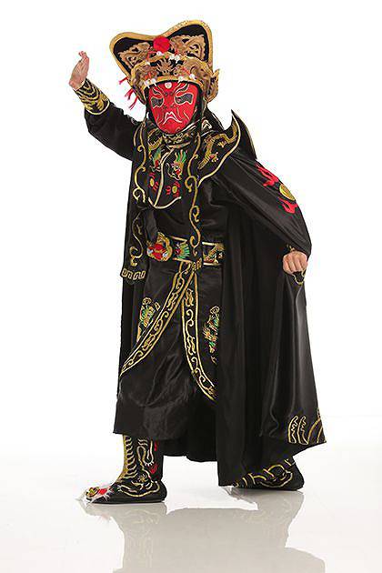 変面師 赤いお面 全体像