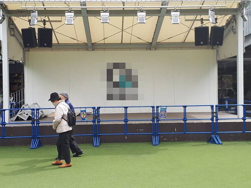 パイプフェンス キューズモールにて使用