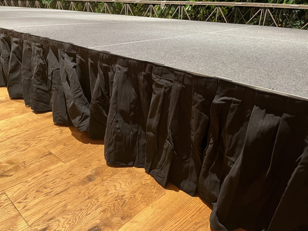 簡単ステージ 現場写真