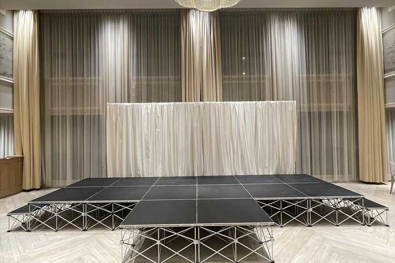 簡単ステージ 現場写真