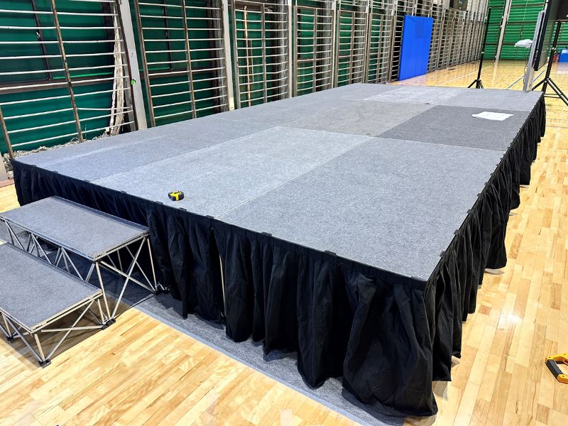 社内運動会 簡単ステージ 設営