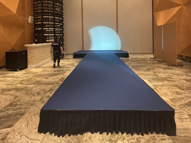 ファッションショー 完成