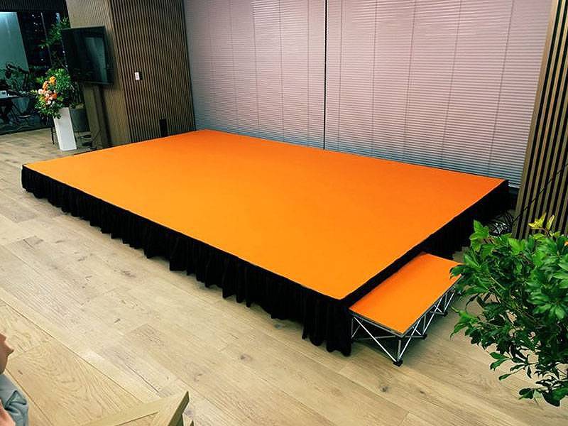 簡単ステージ 設置風景