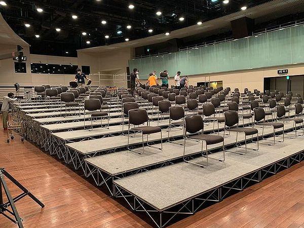 簡単ステージ 大型雛壇