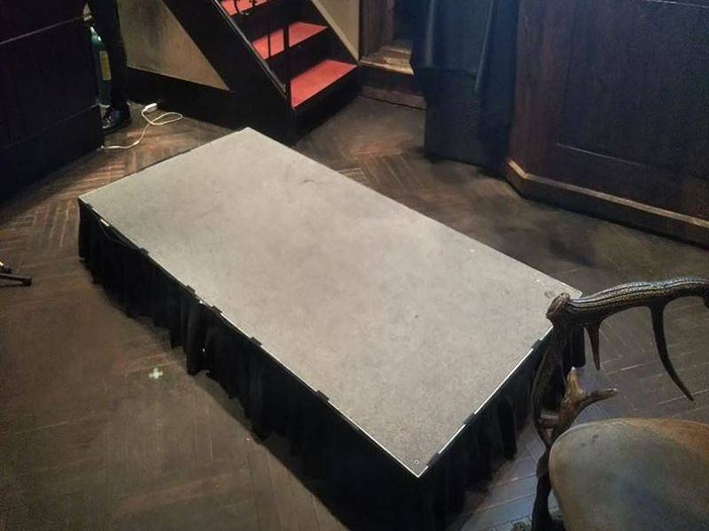 簡単ステージ 設営風景