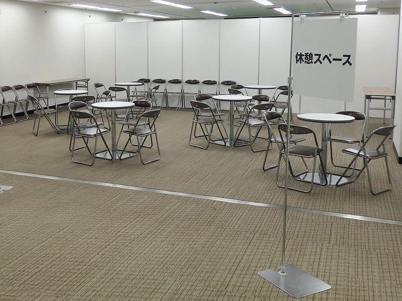 スタッキング式丸テーブル準備写真