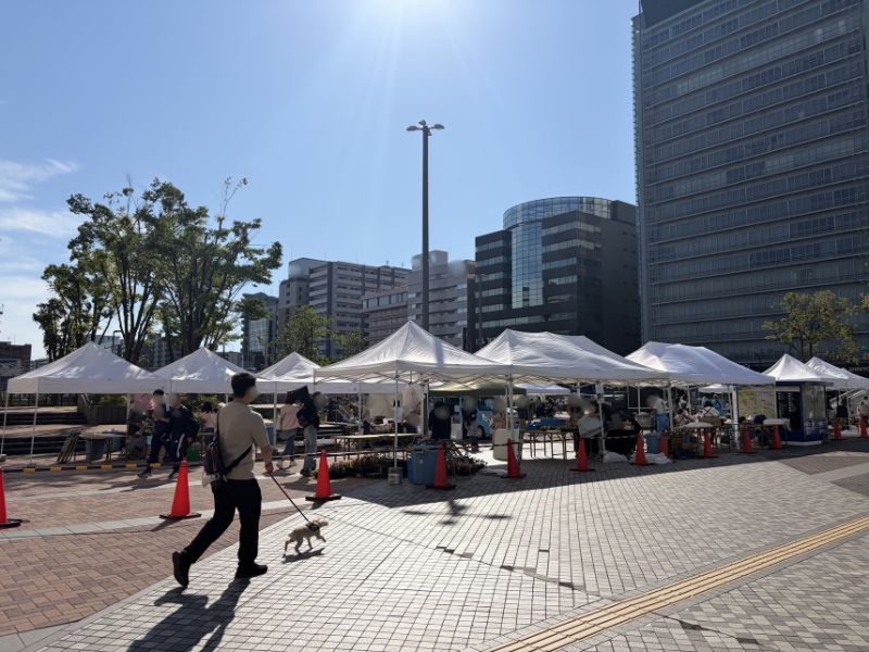 マルシェの設営現場