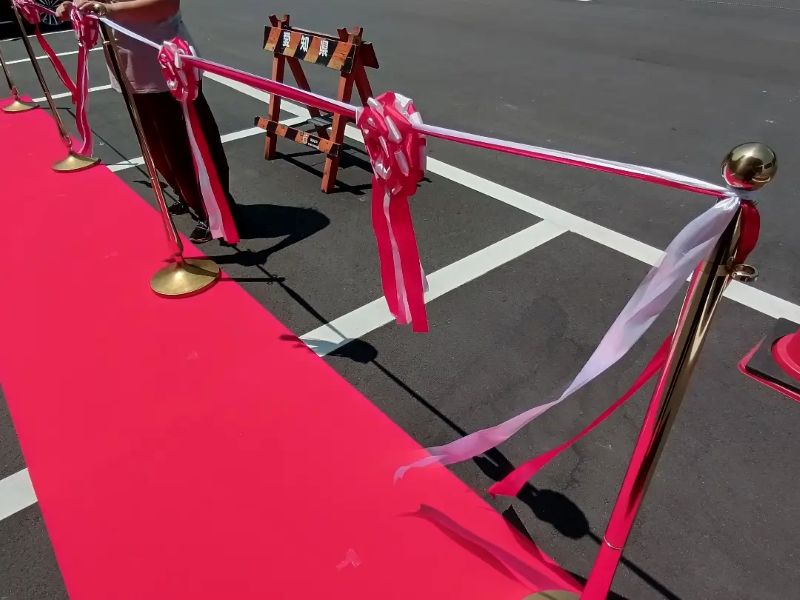 テープカット 現場設営